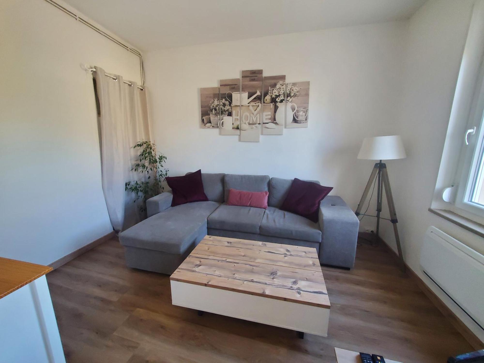 Appartement Lumineux En Centre-Ville Neuves-Maisons Esterno foto